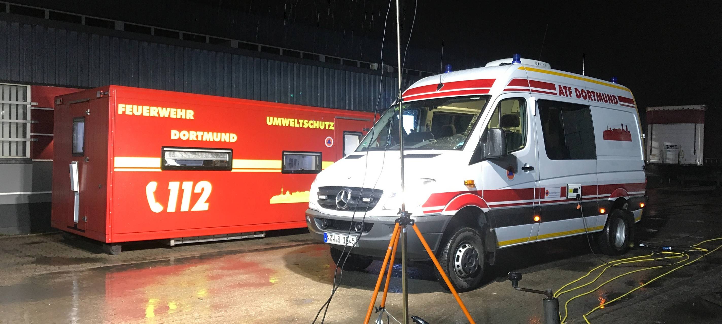 Einsatzwagen der Taskforce für gefährliche Stoffe aus Dortmund