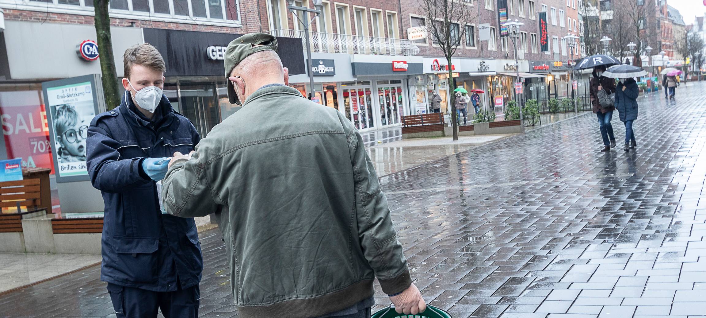 Maskenverteilung in Gladbeck