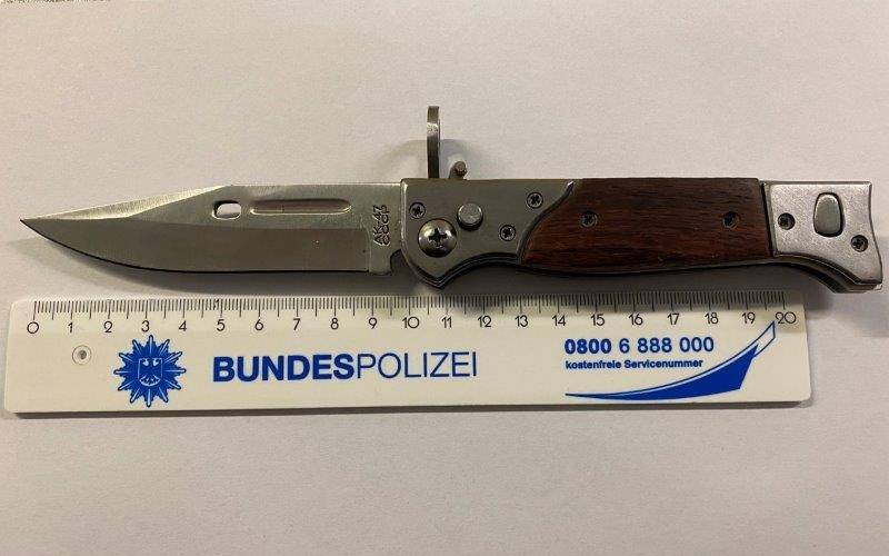 Eines der Messer, die im Gelsenkirchener Hauptbahnhof gefunden wurden