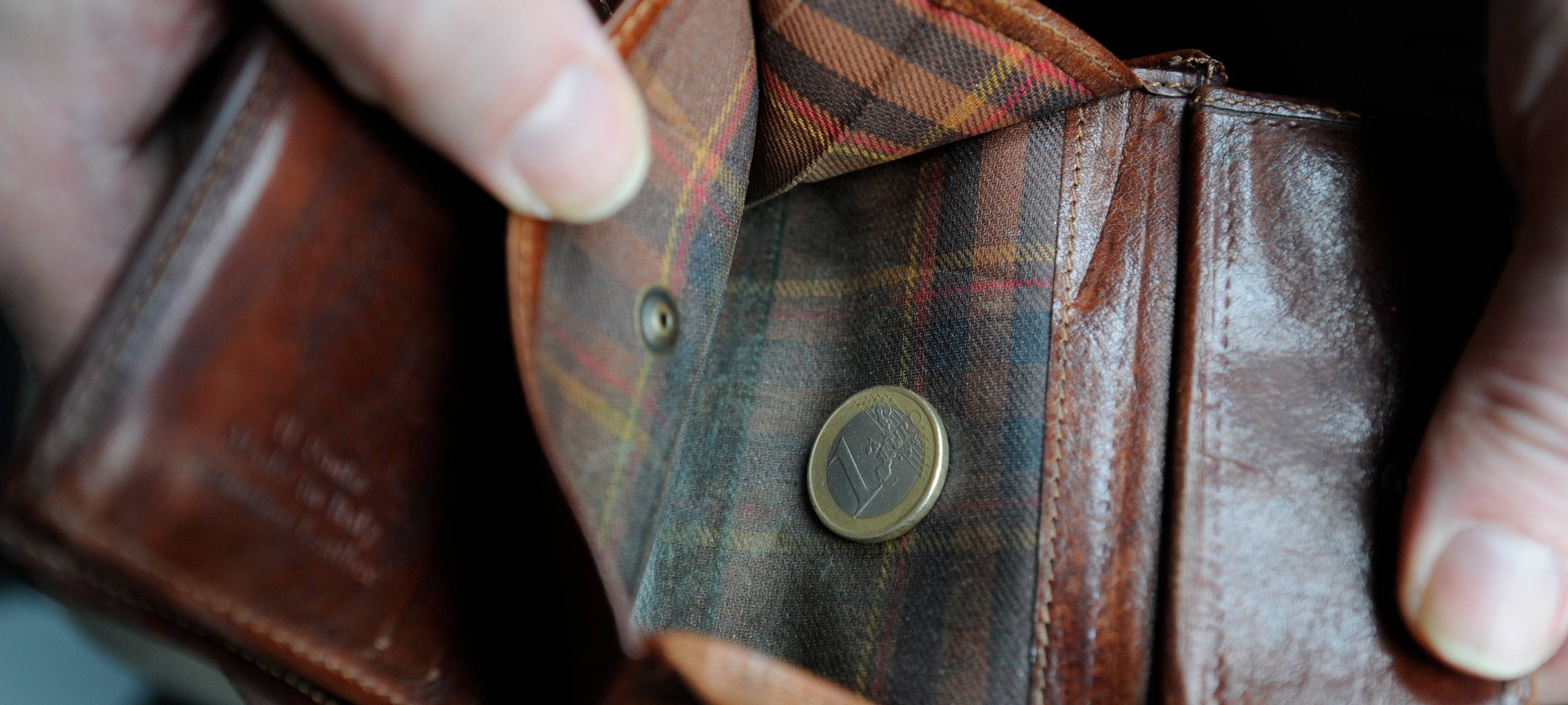 Ein leeres Portemonnaie