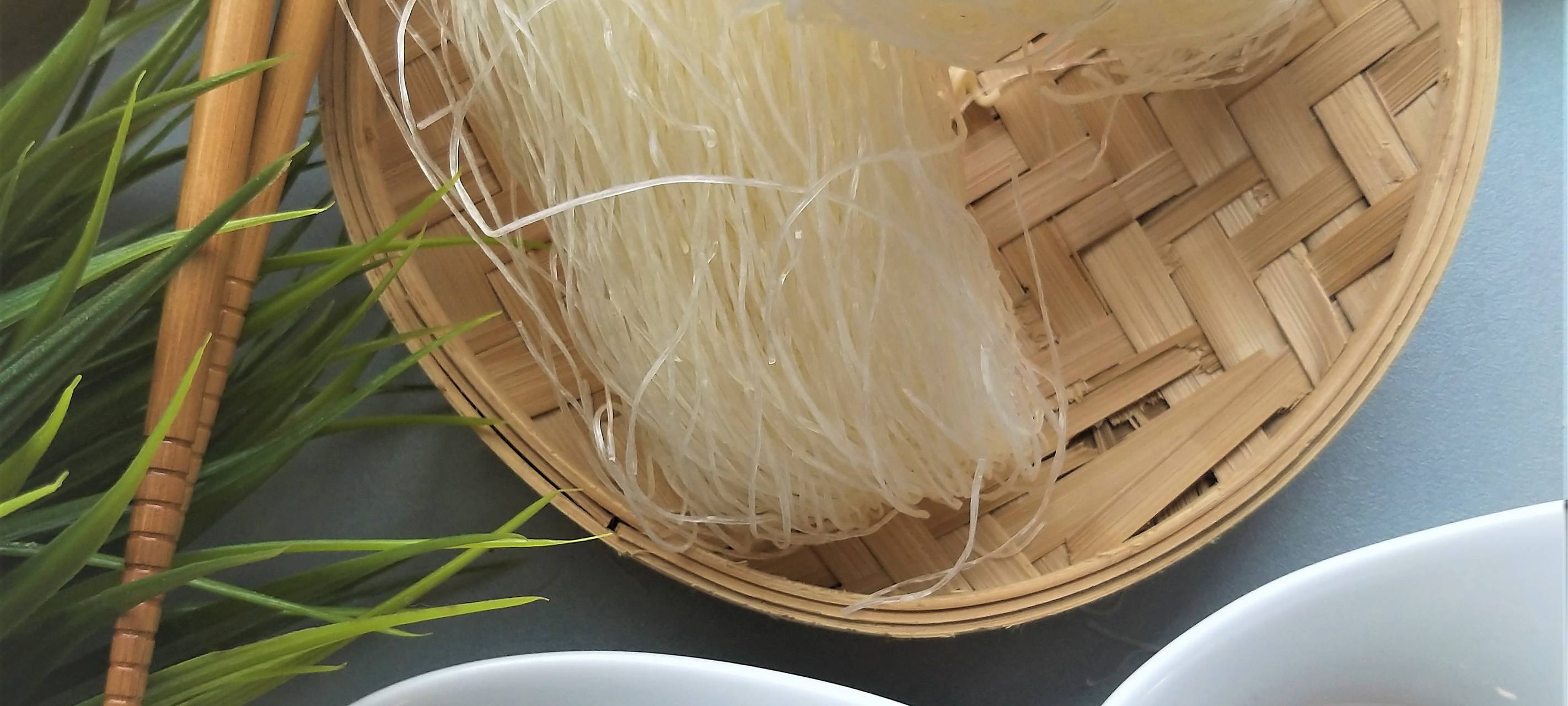 Thai Hähnchencurry mit asiatischen Nudeln und Gemüsen (17.03.2021)