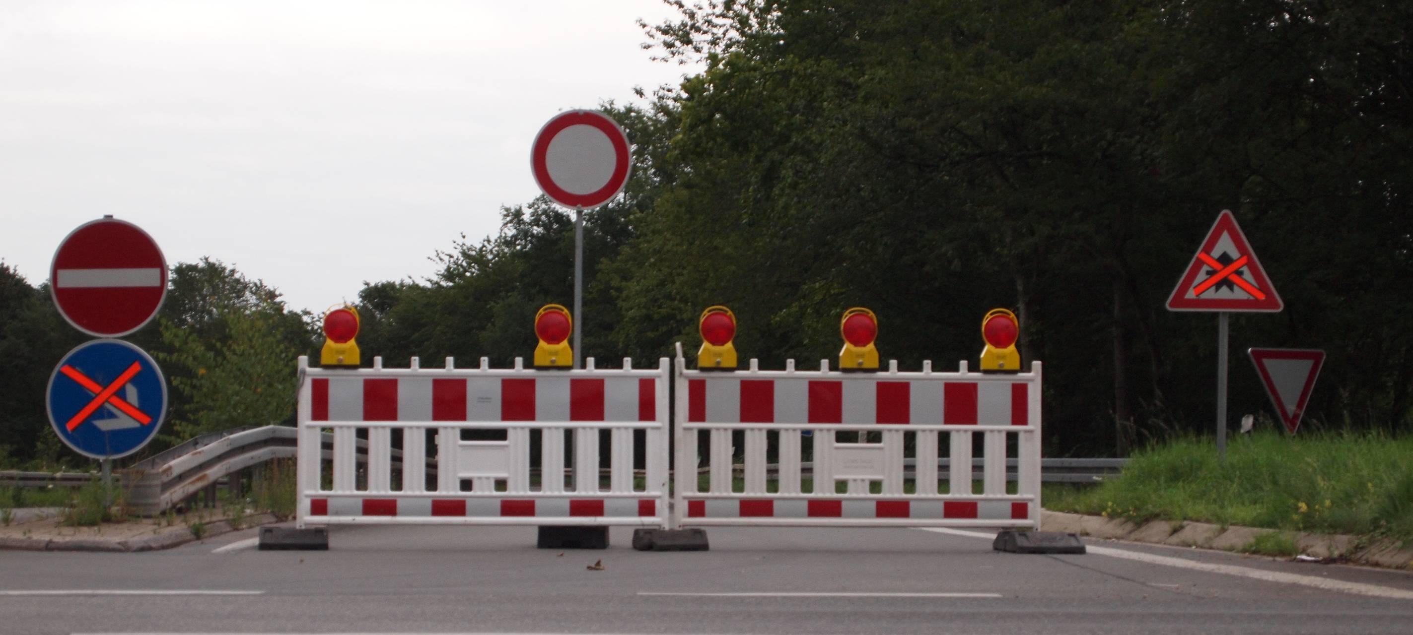 Mäharbeiten: A40 Anschluss Gelsenkirchen-Süd gesperrt