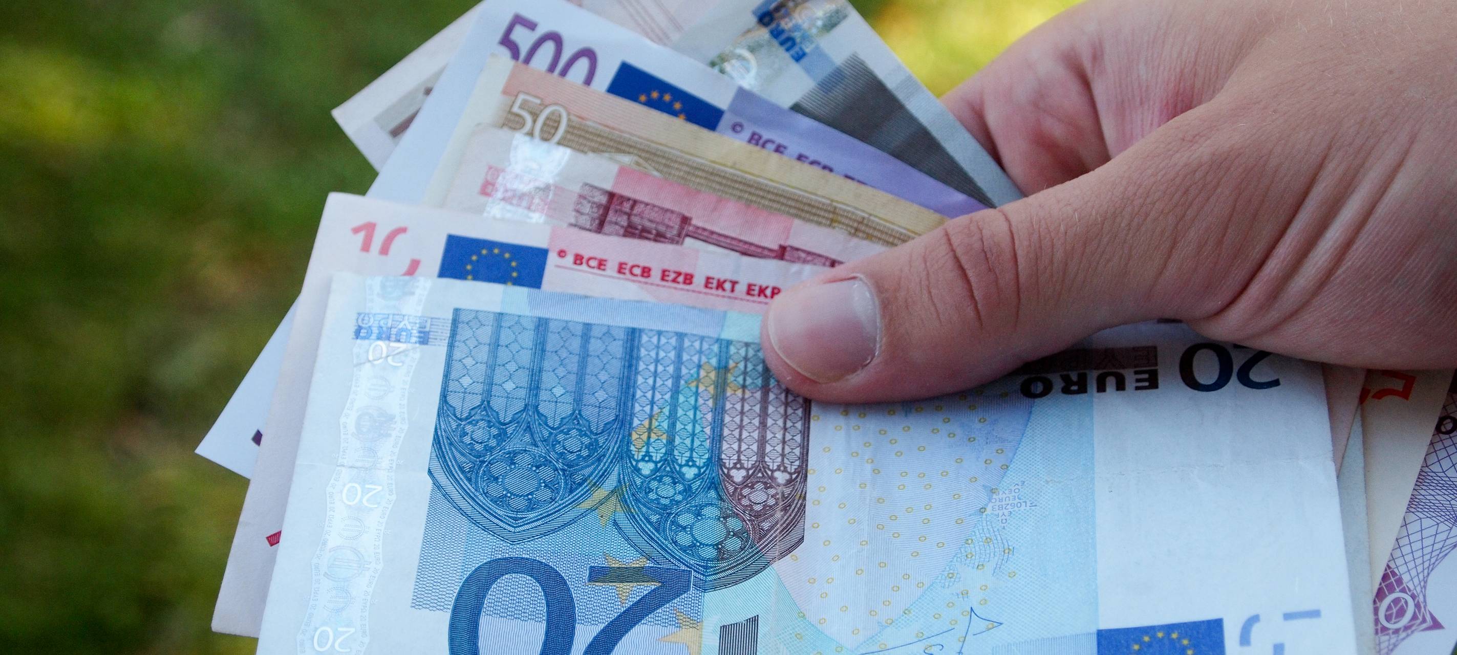 Grundeinkommen: Der Weg zu 1000 Euro extra pro Monat