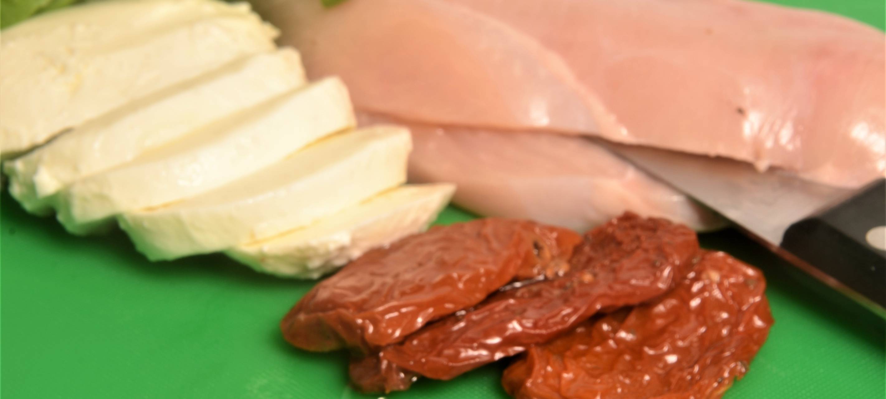 Brunnenkresse Risotto mit gefüllter Poulardebrust