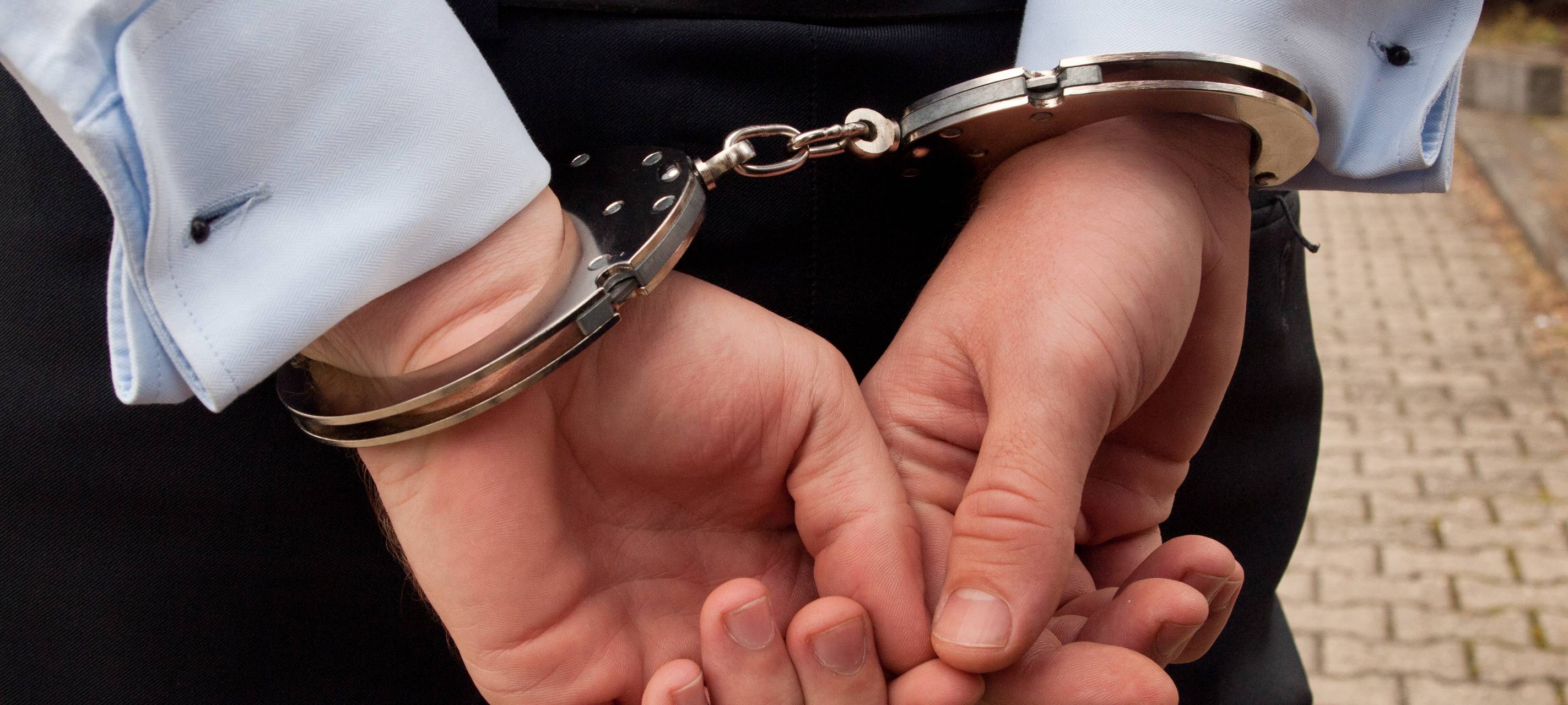 Schalker nach Spiel auf St. Pauli festgenommen