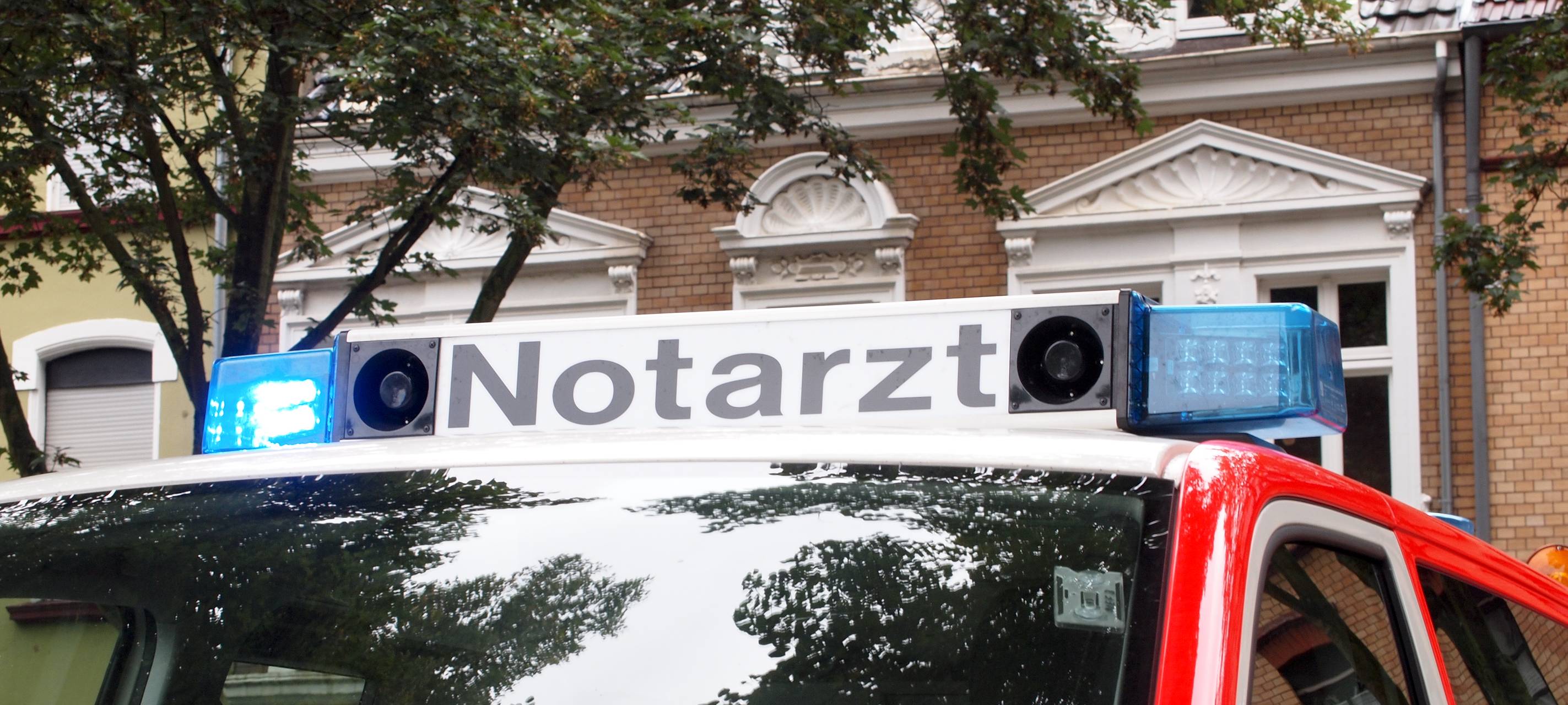 Gelsenkirchen: Drei Verletzte bei Unfall mit Notarztwagen