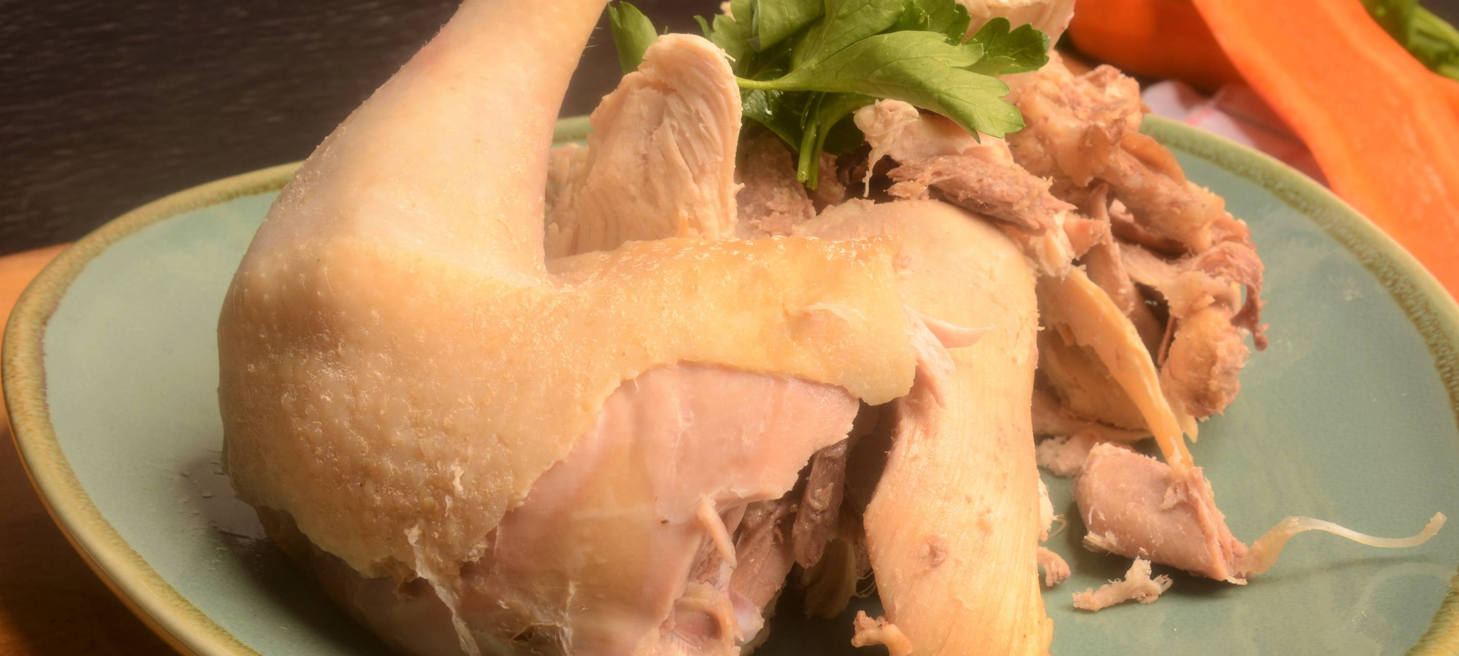 Frikassee vom Freilandhuhn mit Gemüse, Kokosmilch und Erdnussbutter