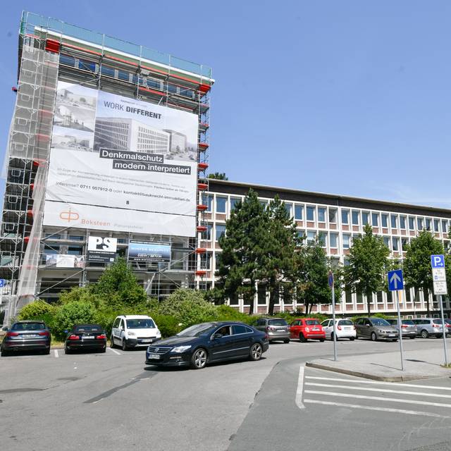 Die ehemalige RAG-Zentrale am Gleiwitzer Platz in Bottrop 