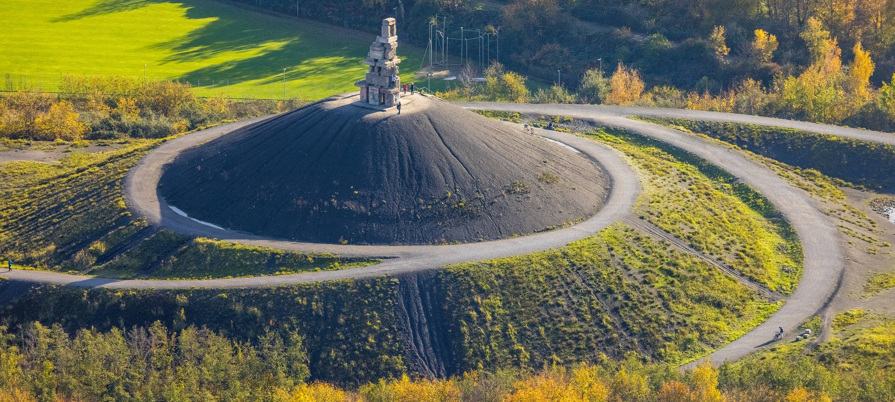 Die Halde Rheinelbe in Gelsenkirchen aus der Luft