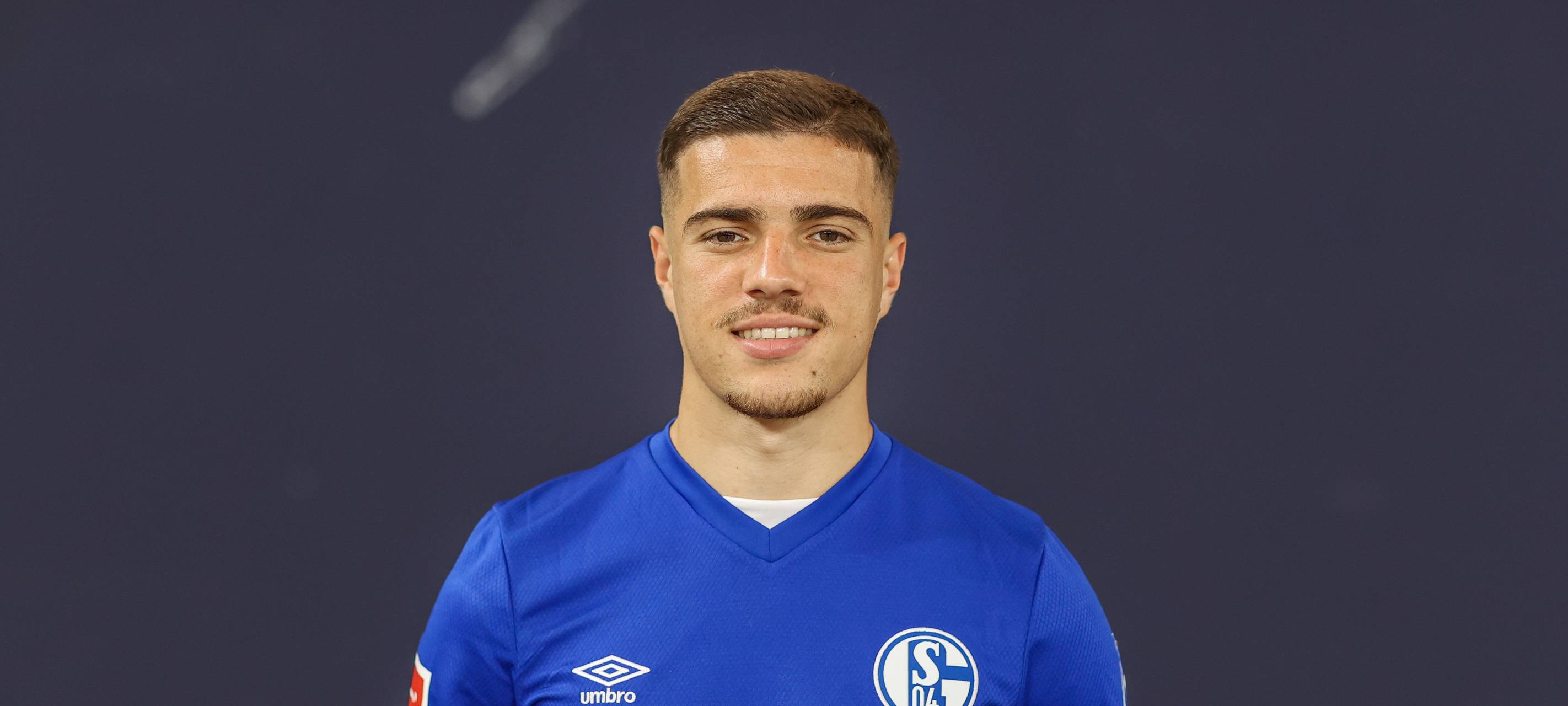 Blendi Idrizi verlängert auf Schalke bis 2024