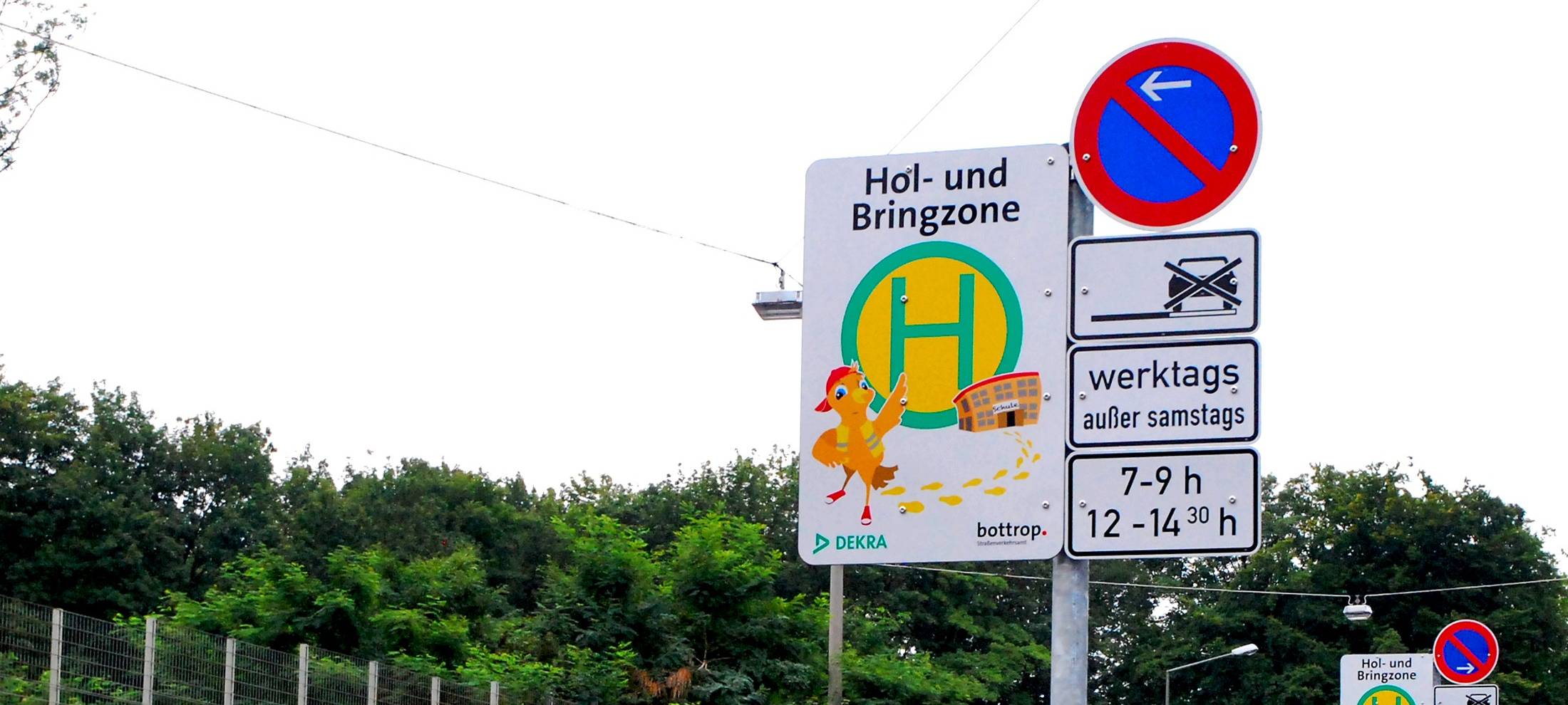 Stadt Bottrop wünscht sich weniger Eltern-Taxis vor Schulen