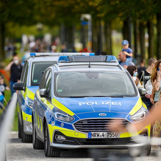 Polizeiwagen im Gelsenkirchener Nordsternpark