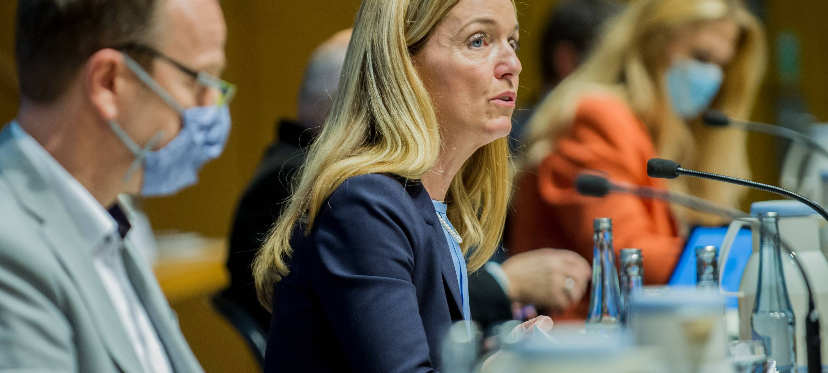 Gladbecks Bürgermeisterin Bettina Weist in der Ratssitzung