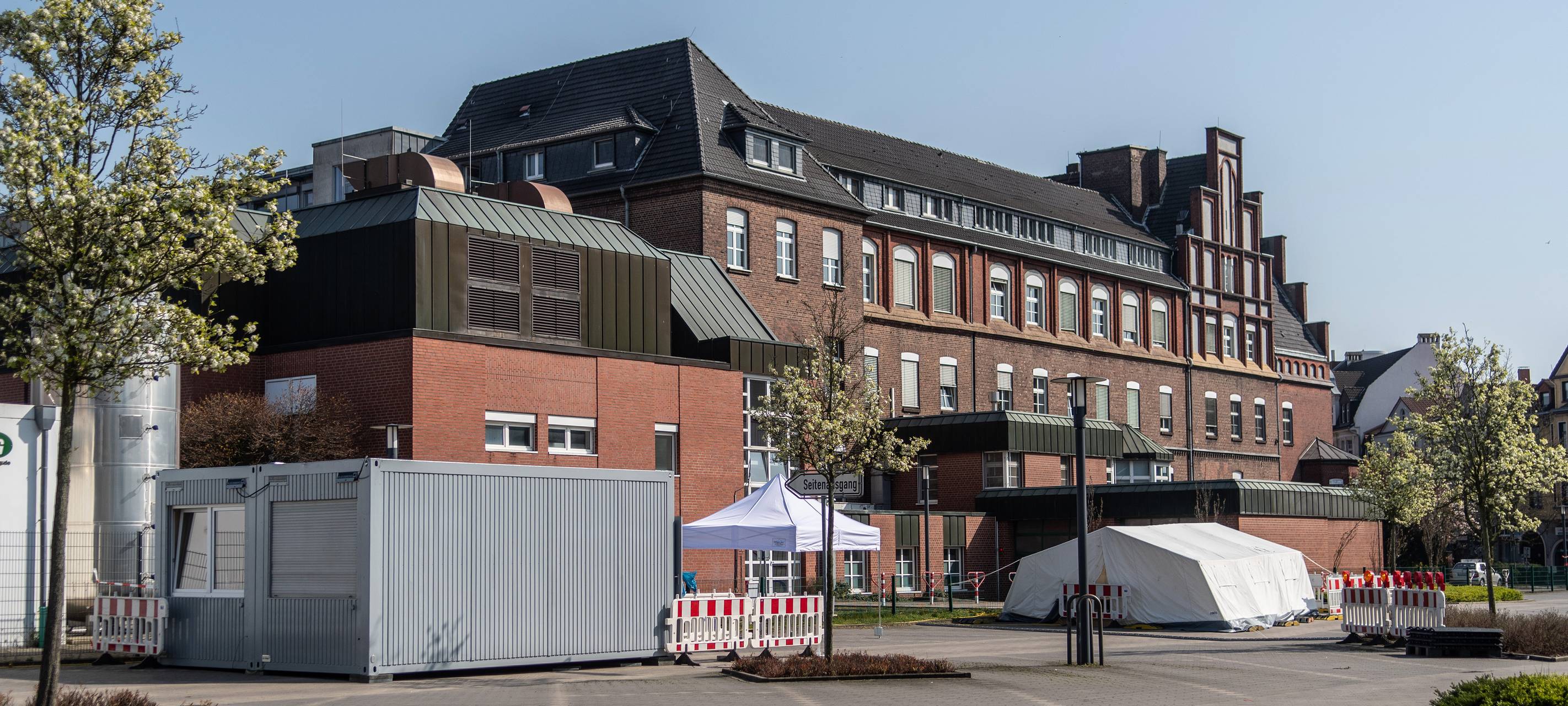Das St. Barbara-Hospital Gladbeck von außen