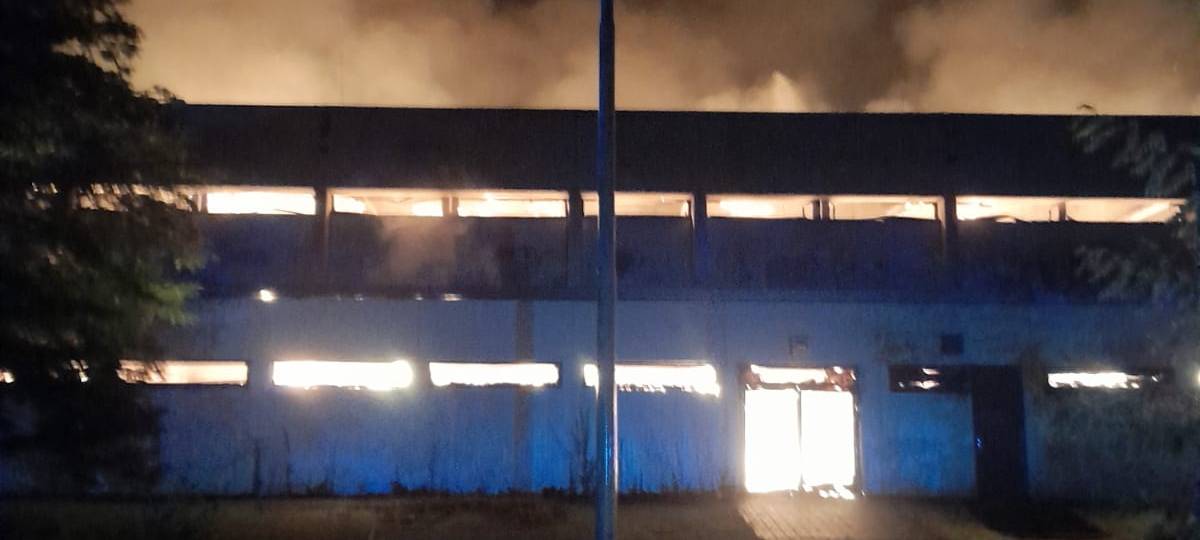 Feuer Sporthalle Ingeborg-Drewitz-Gesamtschule