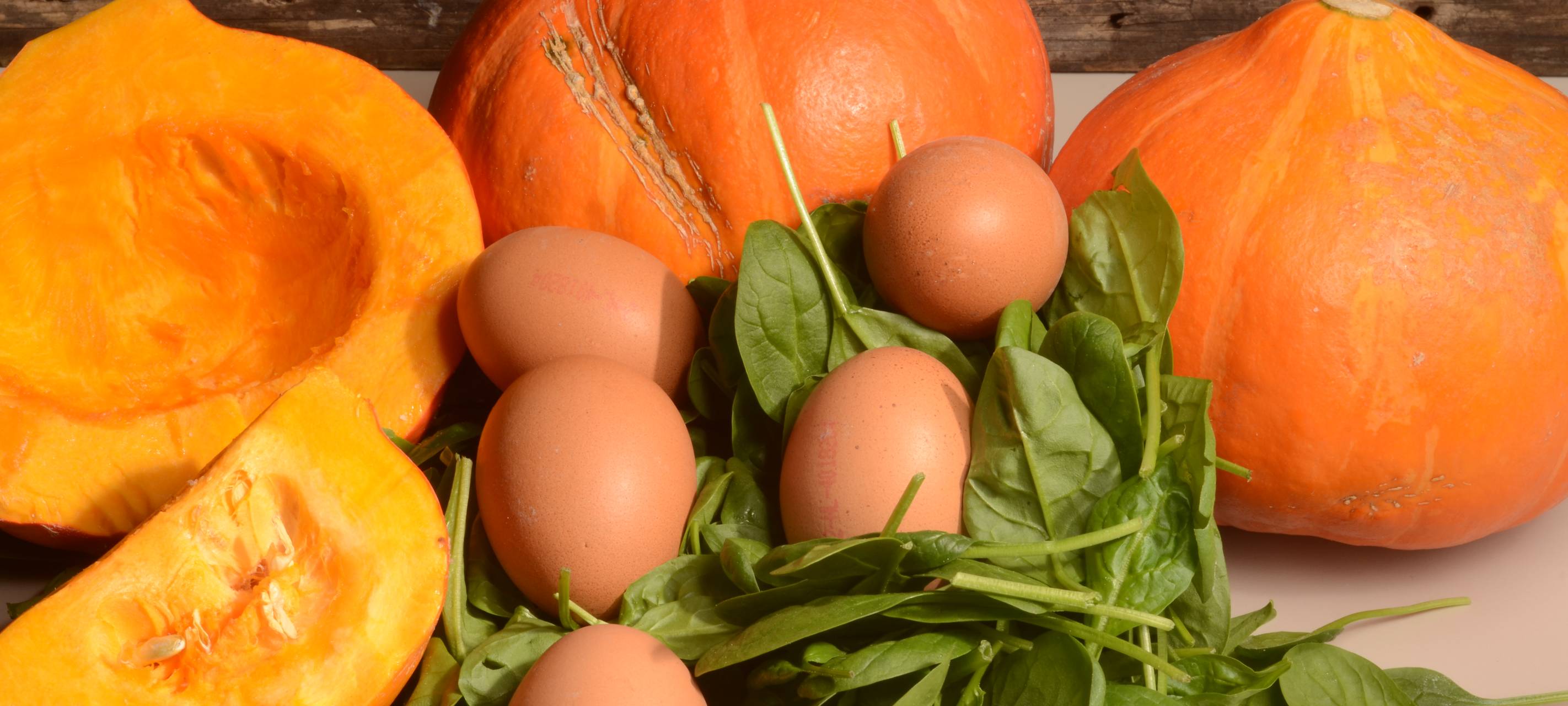 Kürbis Spinat Quiche mit Schafskäse