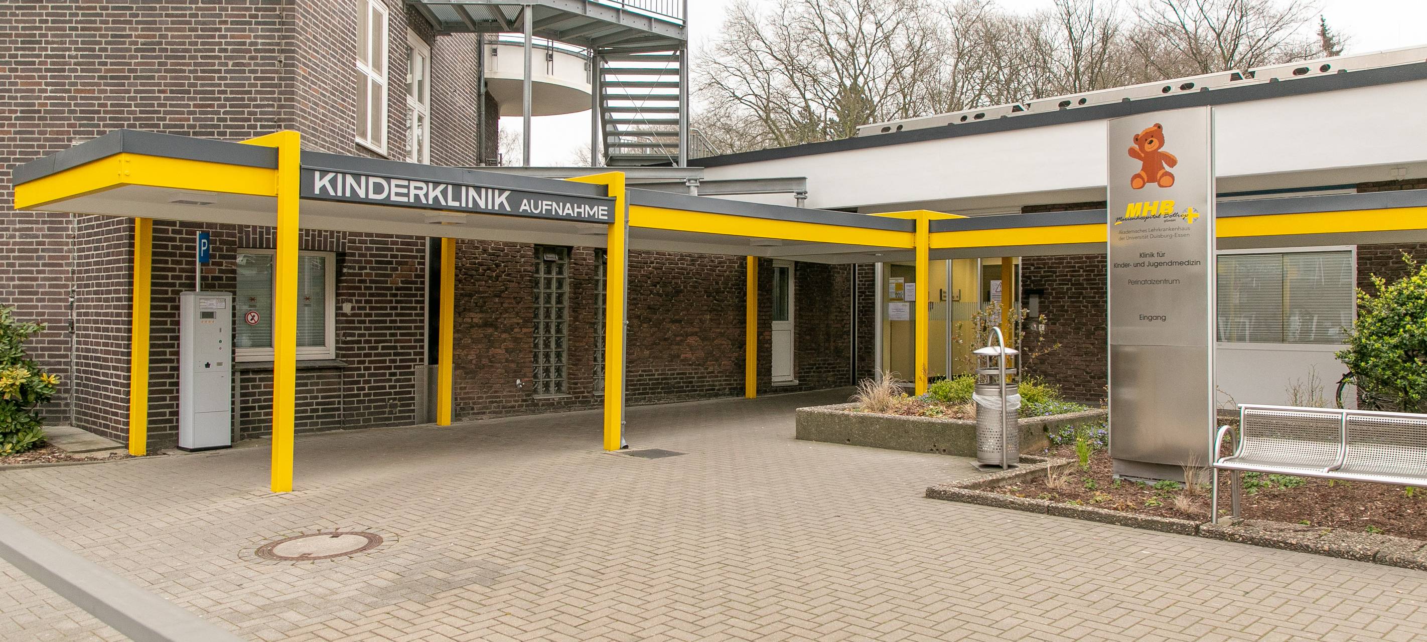 Eingang der Kinderklinik am Marienhospital Bottrop