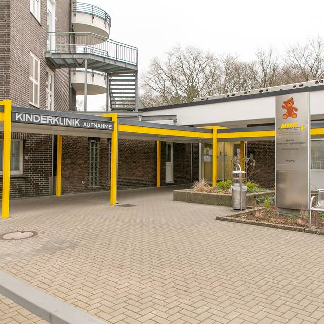 Eingang der Kinderklinik am Marienhospital Bottrop