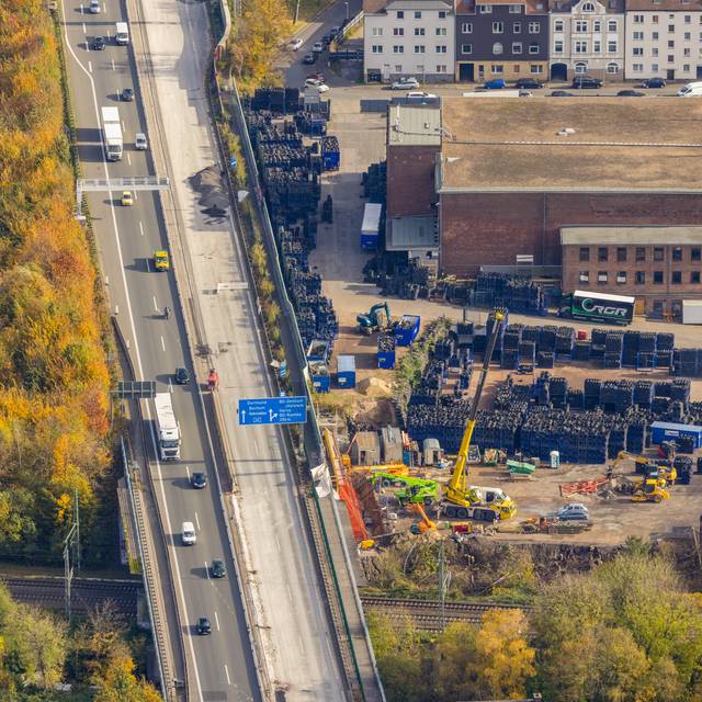 Die gesperrte A40 bei Bochum aus der Luft