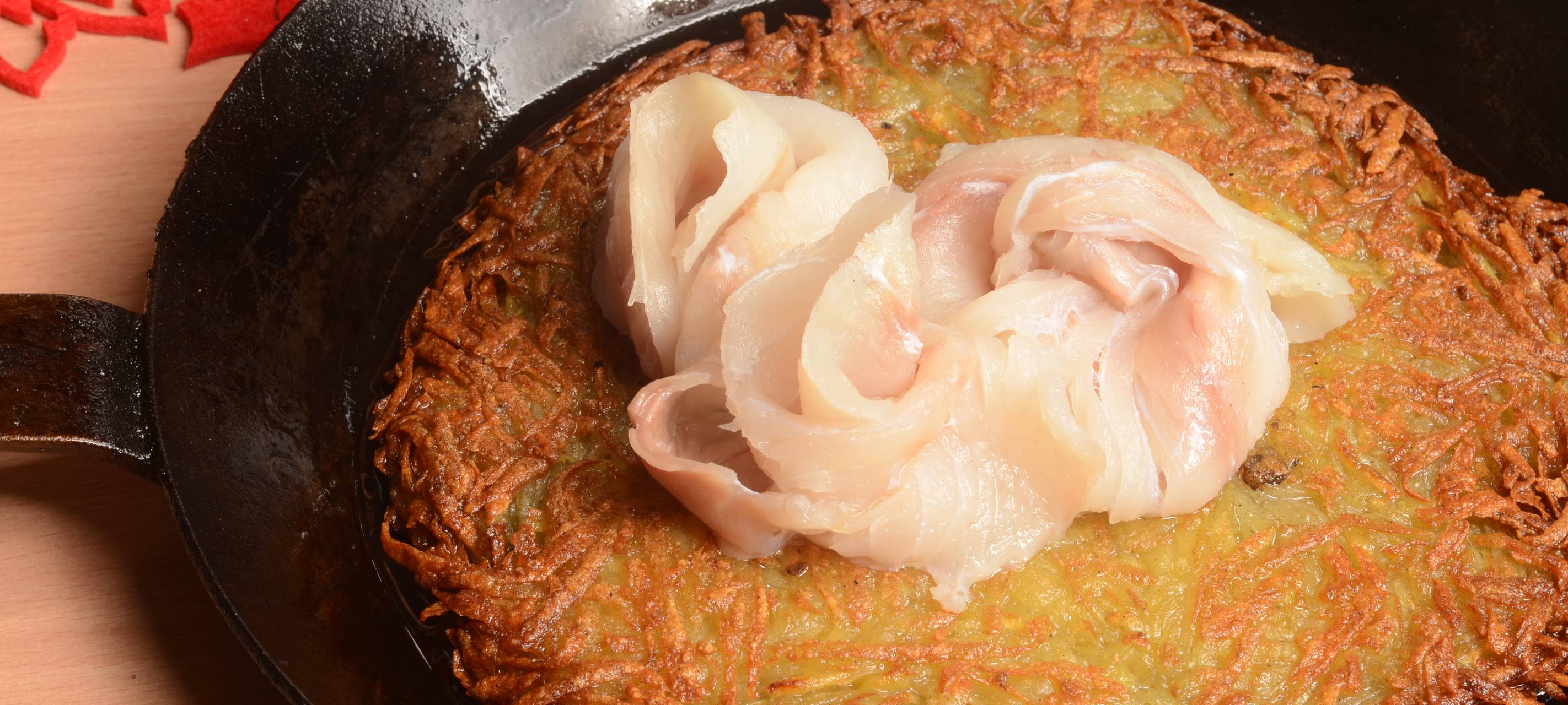 Kartoffelrösti mit Seelachs und Birnen Chutney