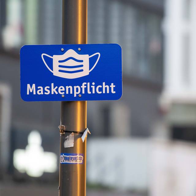 Schild zur Maskenpflicht in der Gelsenkirchener Innenstadt