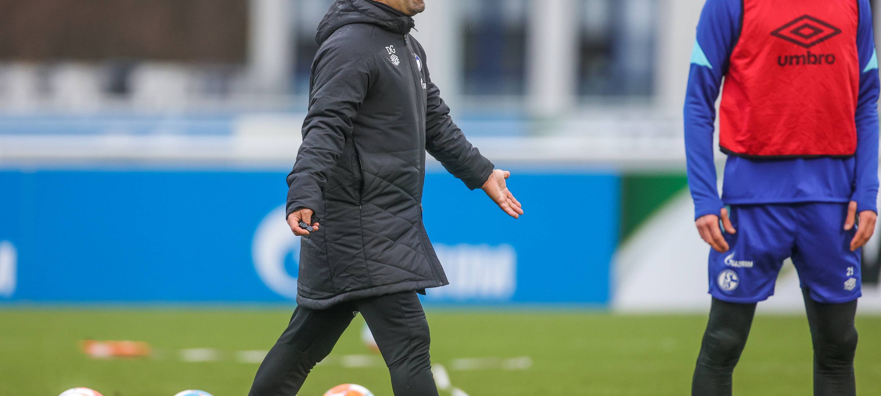Dimitrios Grammozis beim Schalke-Training am 03.01.22