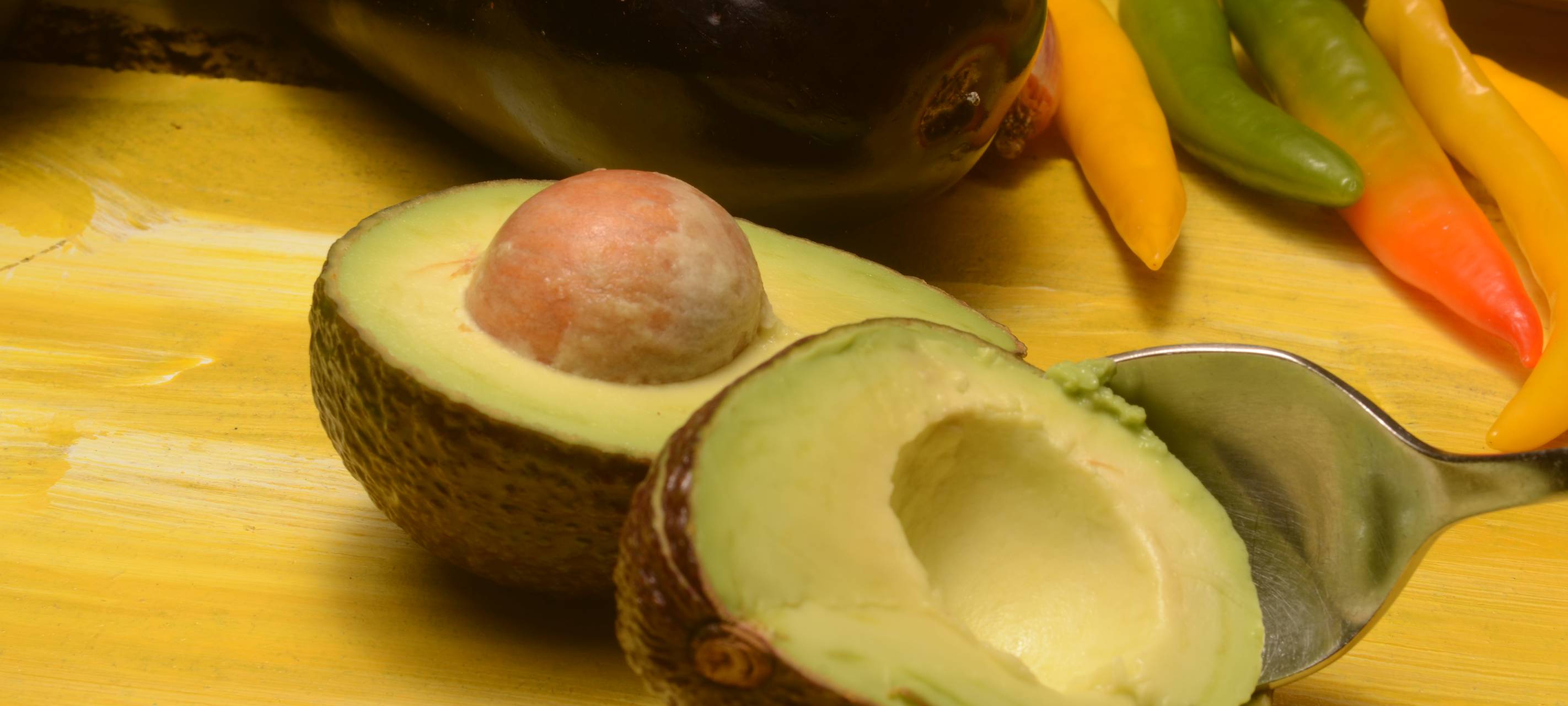 90er Jahre: Chili con Carne mit gefüllter Ofenkartoffel Guacamole und Nachos