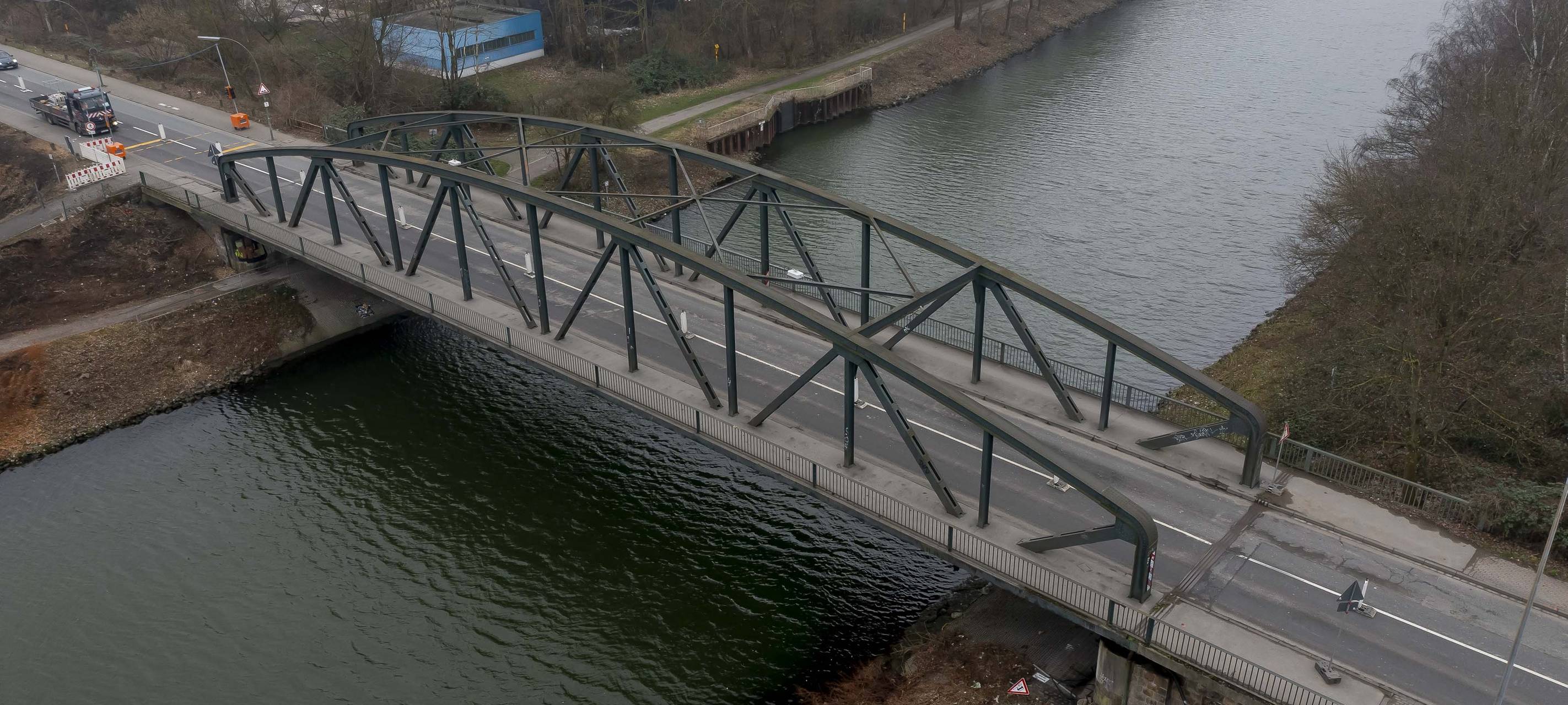 Uechtingstraße: Neue Brücke soll eingeschwommen werden