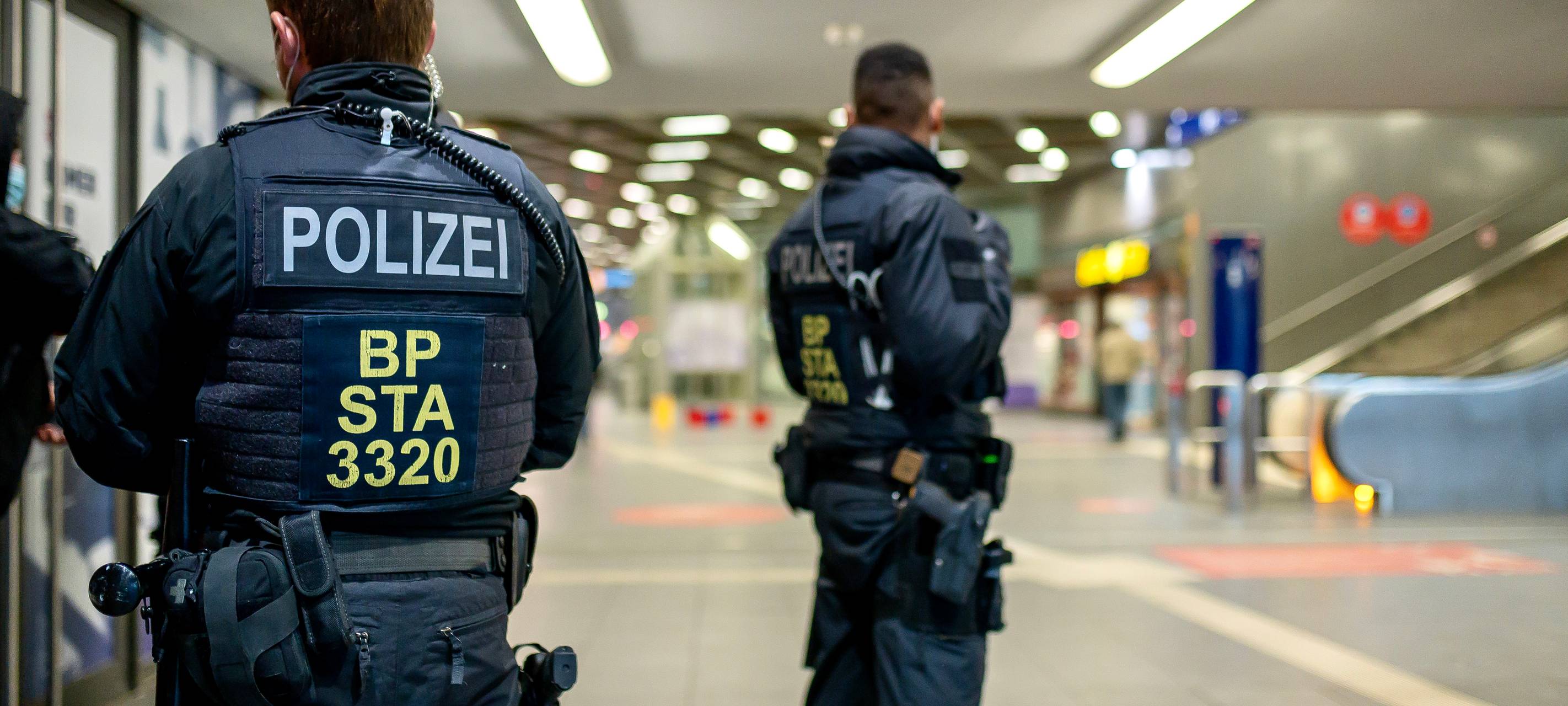 Bundespolizisten im Gelsenkirchener Hauptbahnhof