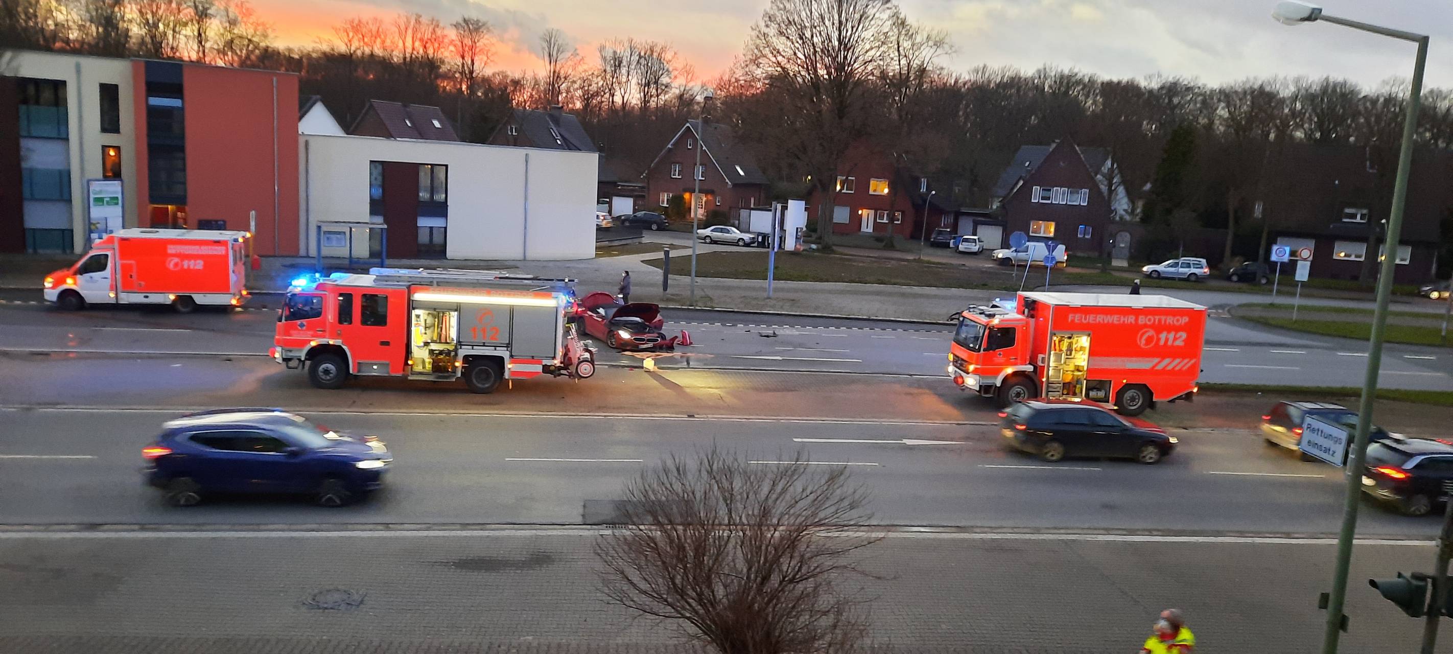 Unfall vor der Bottroper Feuerwache
