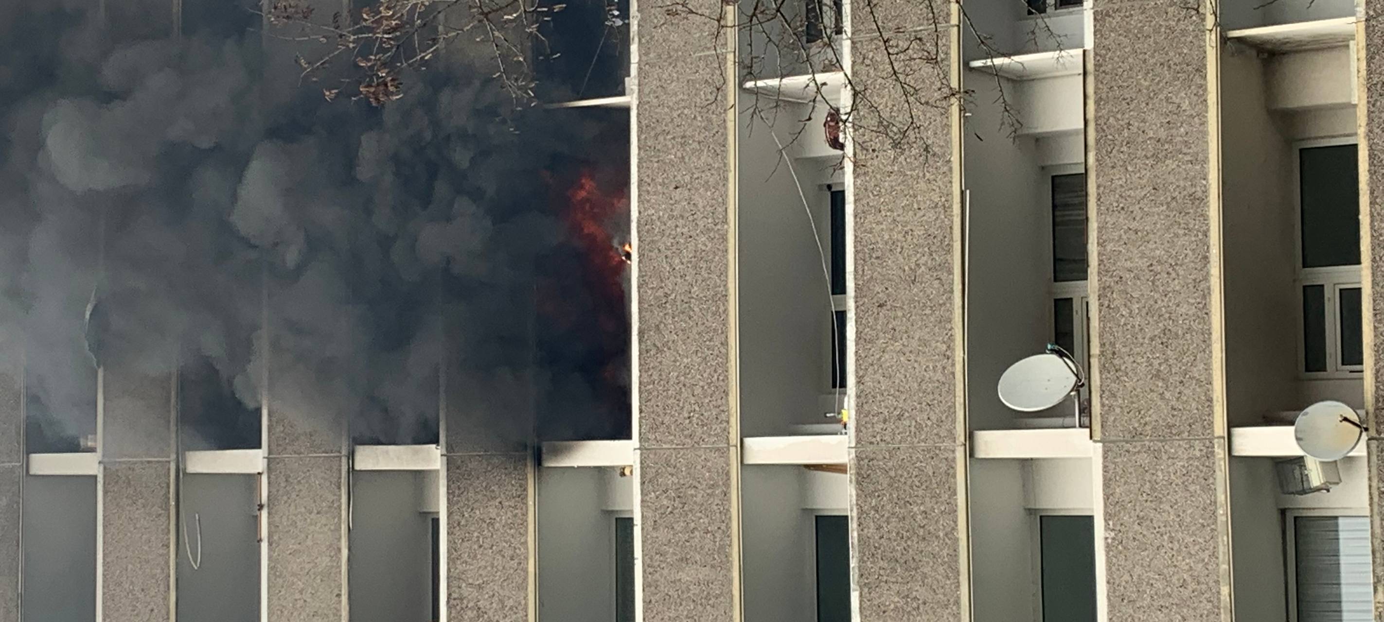 Feuer Hochhaus Steinstraße