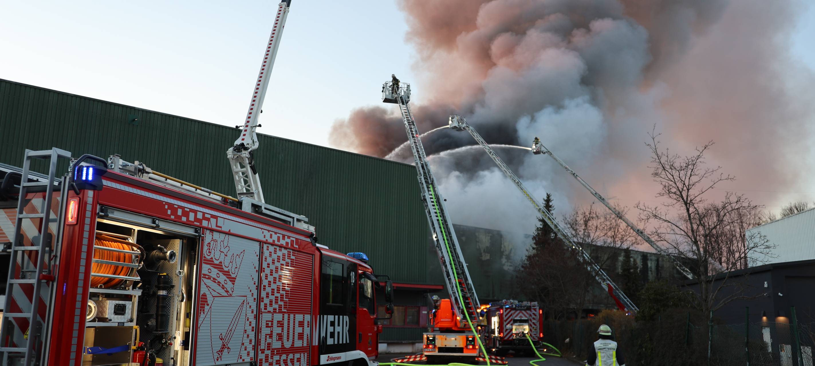 Großbrand in Essen sorgt für Aufsehen