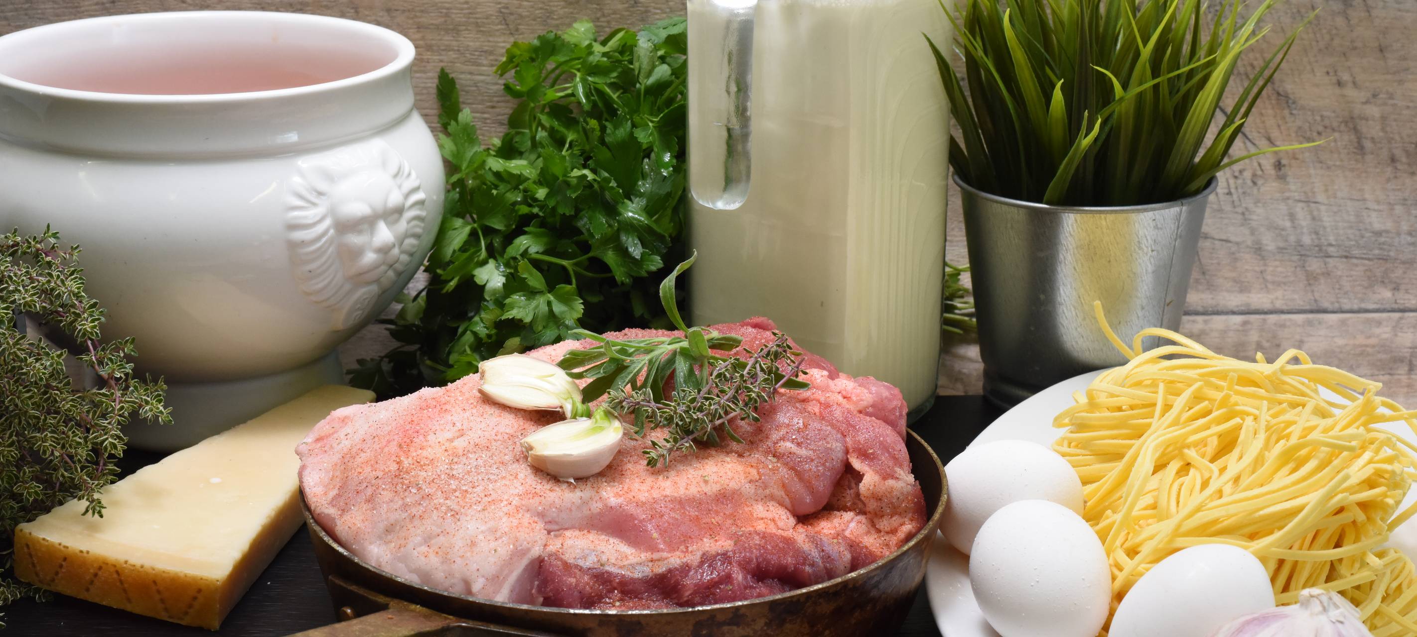 Spaghetti Carbonara mit gebratener Schweineschulter