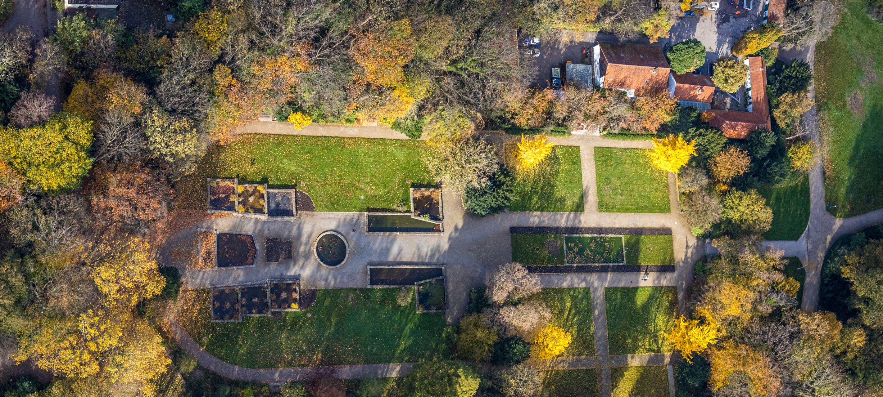 Staatsschutz ermittelt: Vandalismus im Stadtgarten