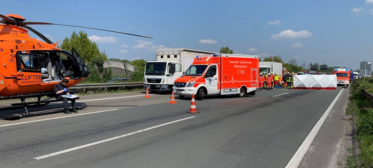 Rettungshubschrauber auf A2 - Autobahn gesperrt