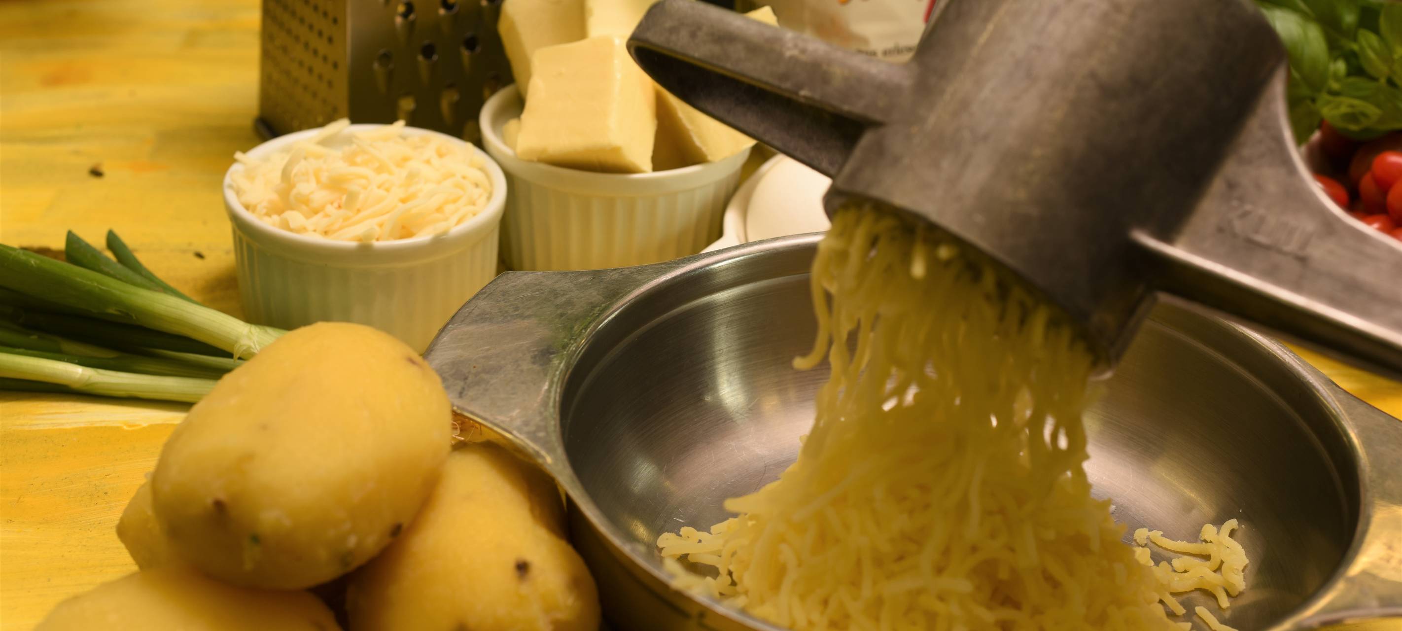 Gnocchi-Auflauf mit Kräutersaitlingen und Lachsfilet