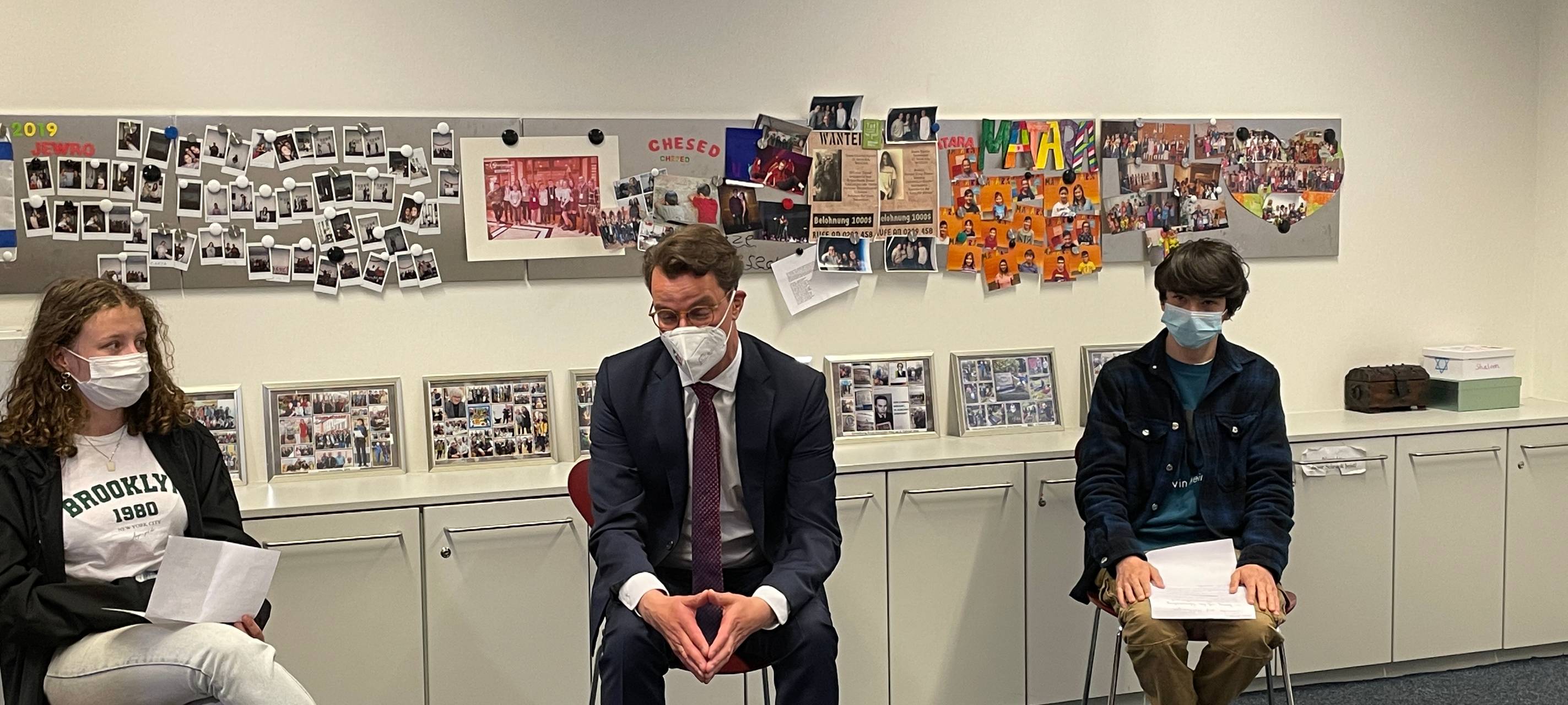 Hendrik Wüst in Synagoge