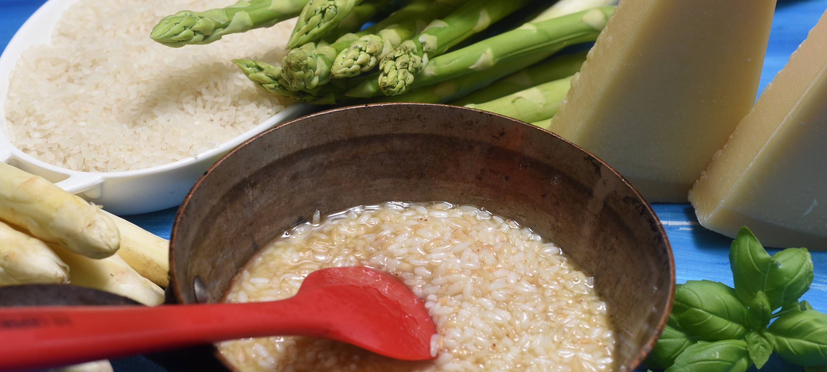 Risotto mit grünem Spargel und Saltimbocca