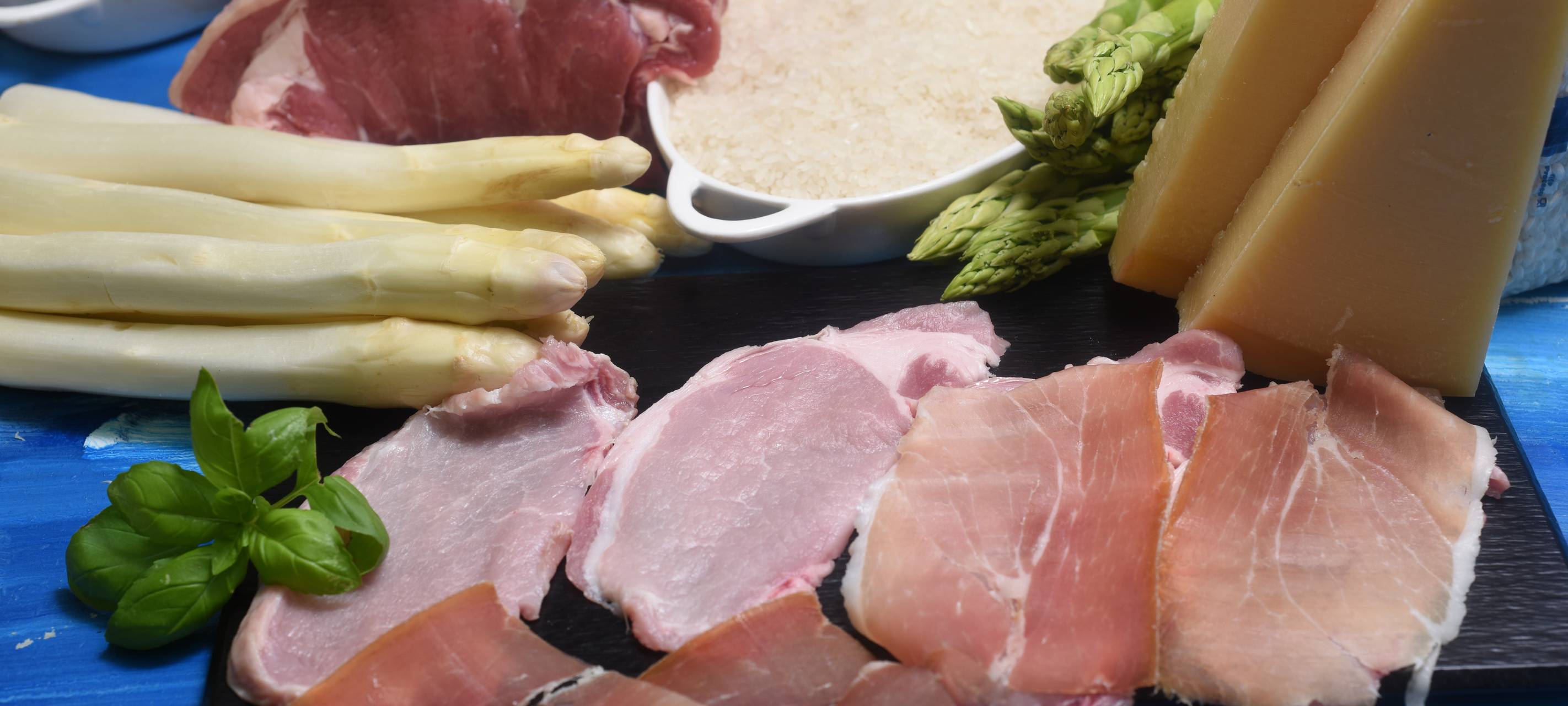 Risotto mit grünem Spargel und Saltimbocca