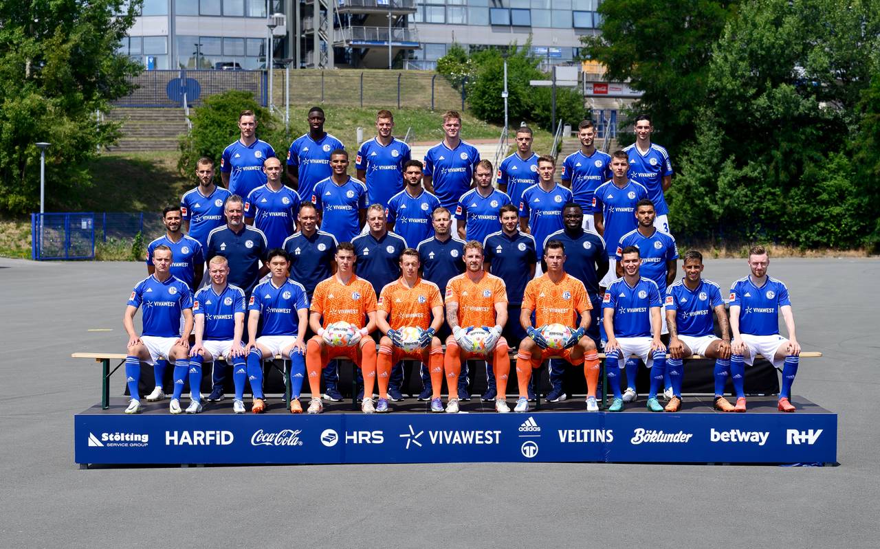 Mannschaftsfoto des FC Schalke Saison 2022/23