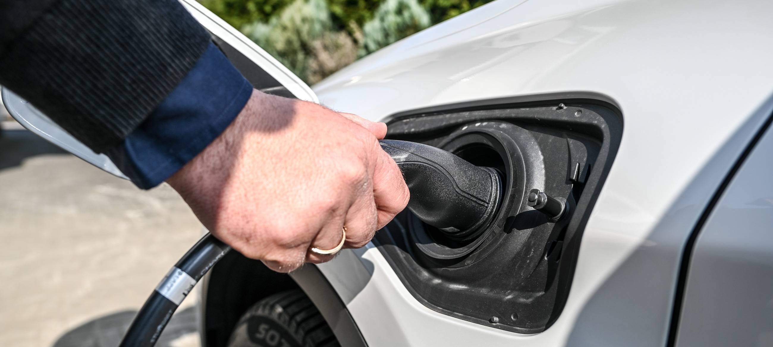 Ladevorgang bei einem Elektroauto