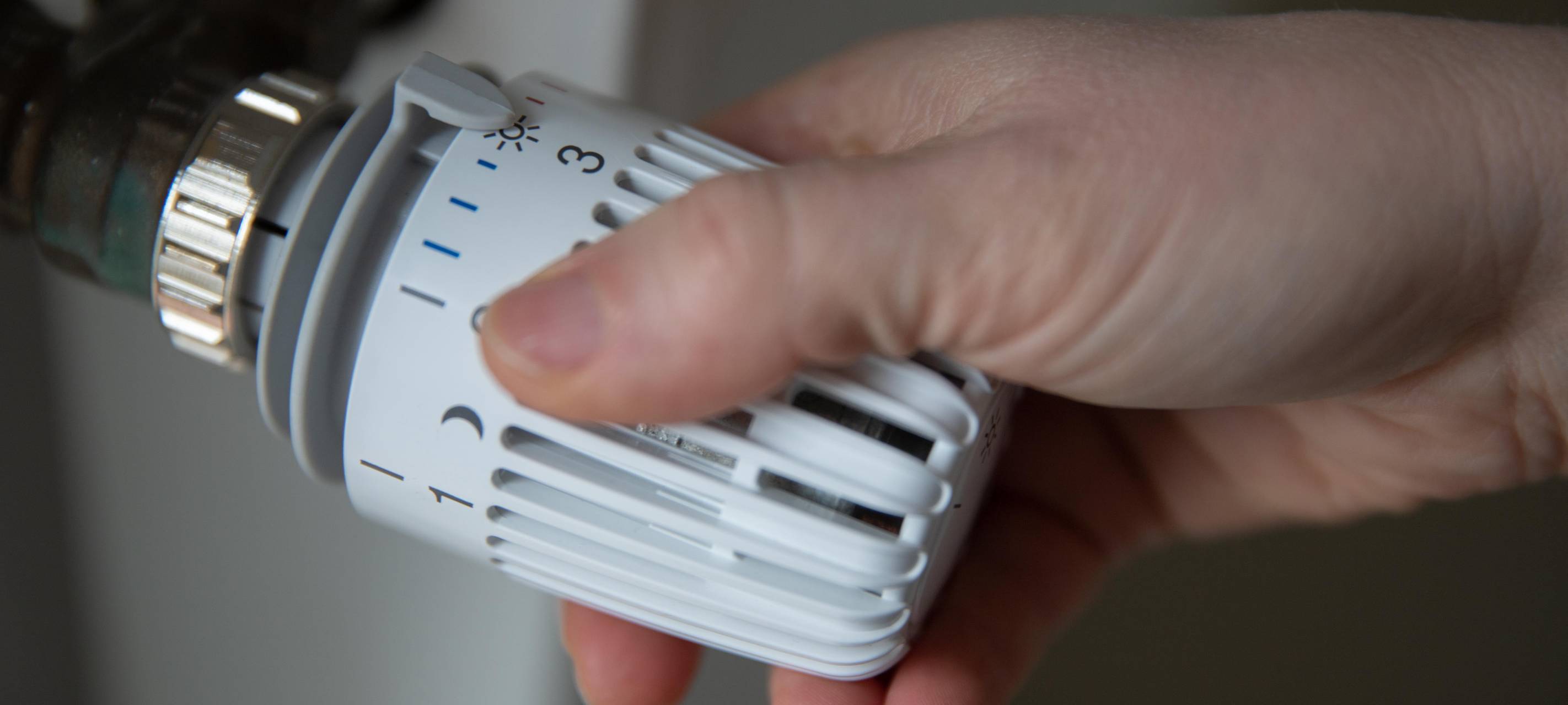 Thermostat an einer Heizung