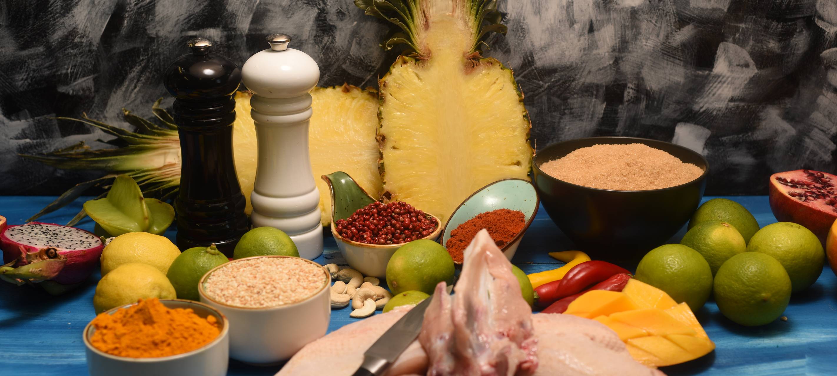 Hähnchenbrust auf Auberginenpüree mit Sesam und Dicken Bohnen