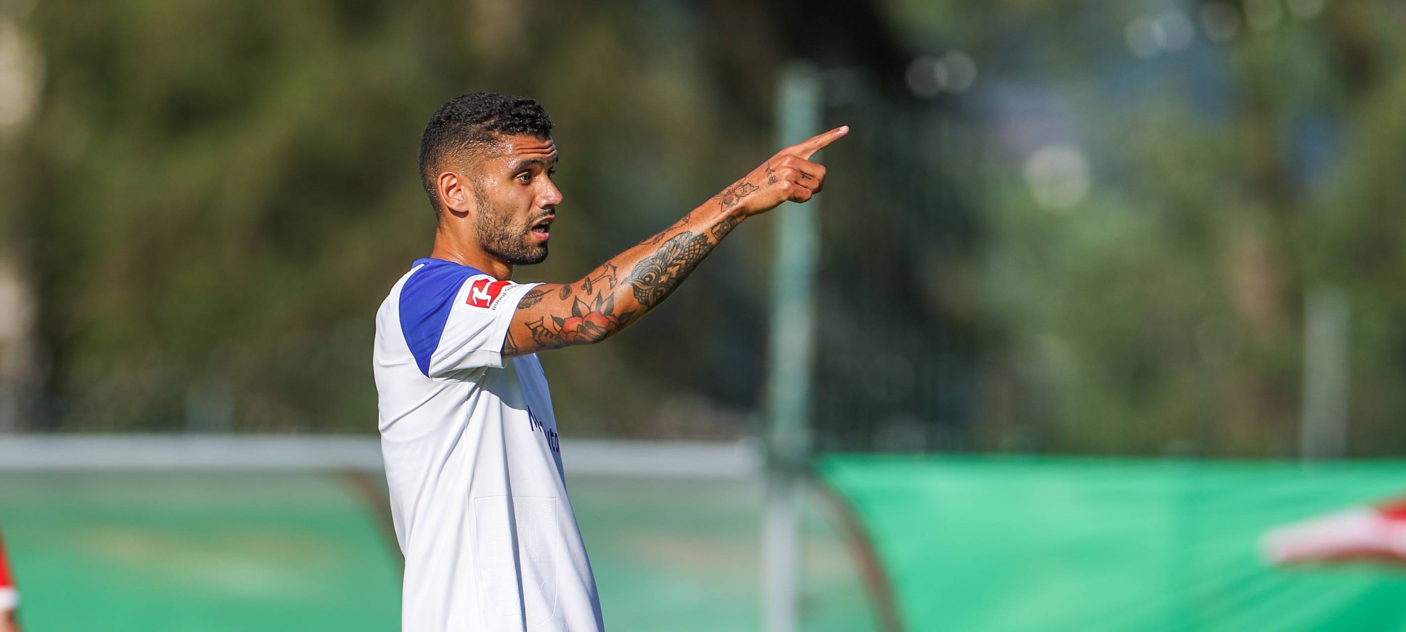 Schalkes Victor Palsson auf dem Trainingsplatz