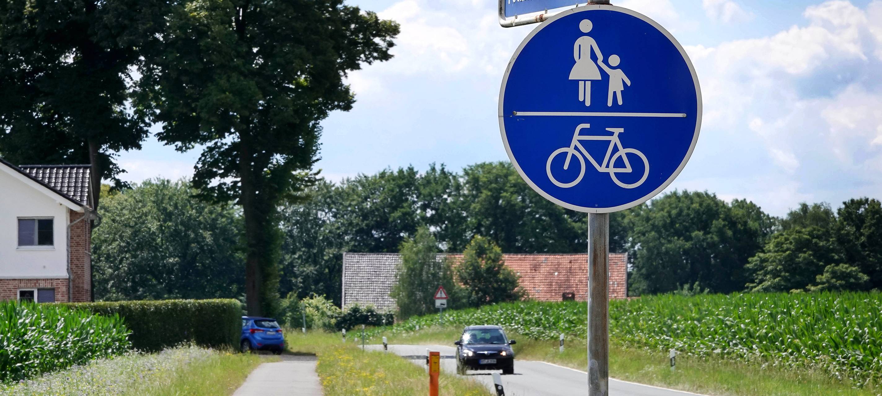 Die Feldhauser Straße in Gladbeck-Zweckel
