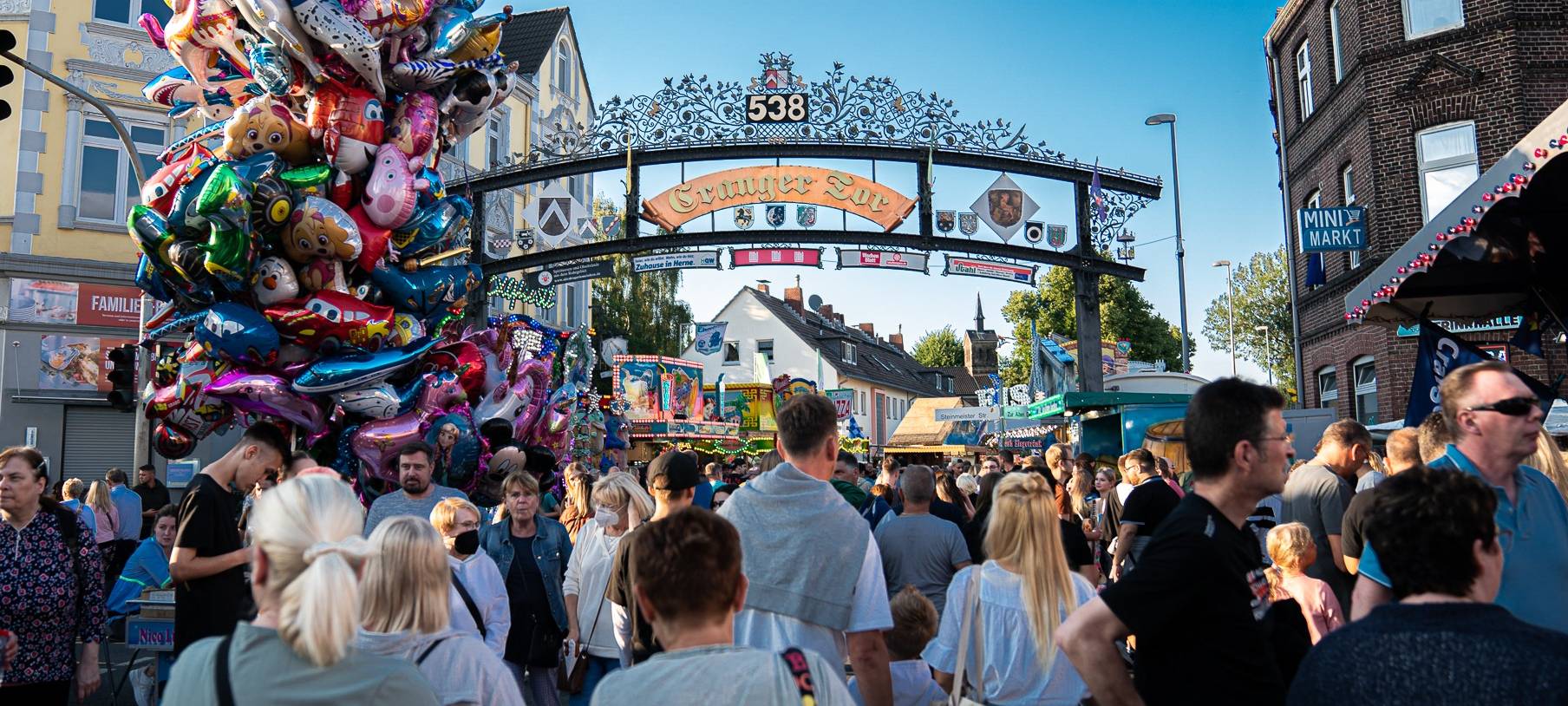 Das Eingangstor zur Cranger Kirmes