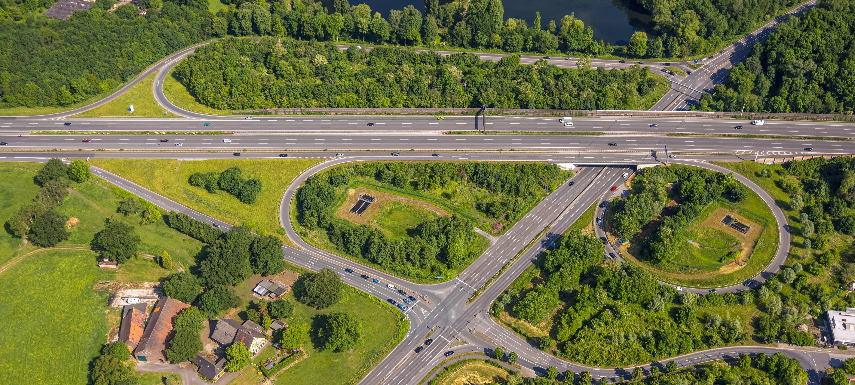 Die A2-Anschlussstelle Essen/Gladbeck aus der Luft