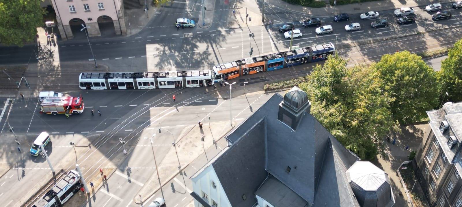 Fünf Leichtverletzte bei Straßenbahn-Unfall in Buer