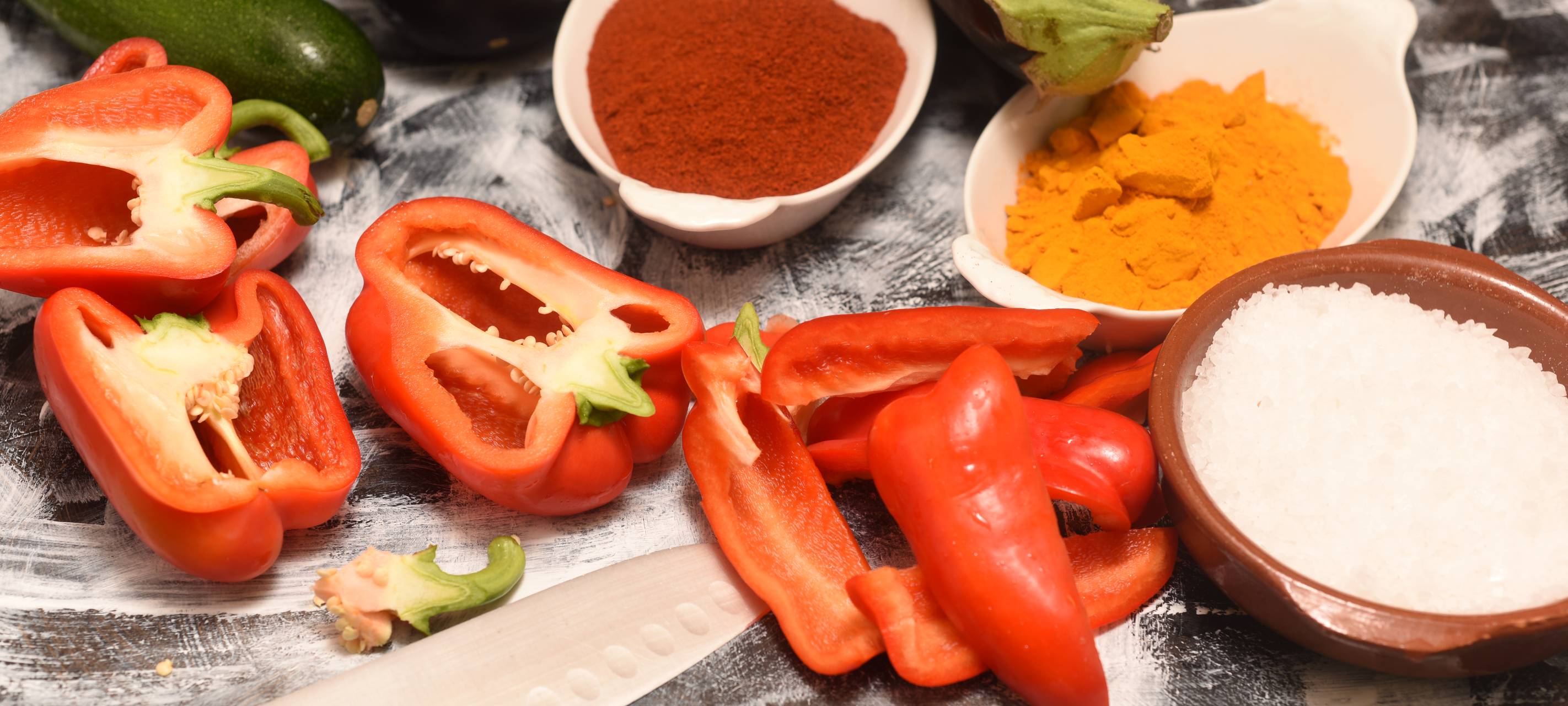 Hähnchenbrust in der Folie gegart mit Kurkuma-Reis