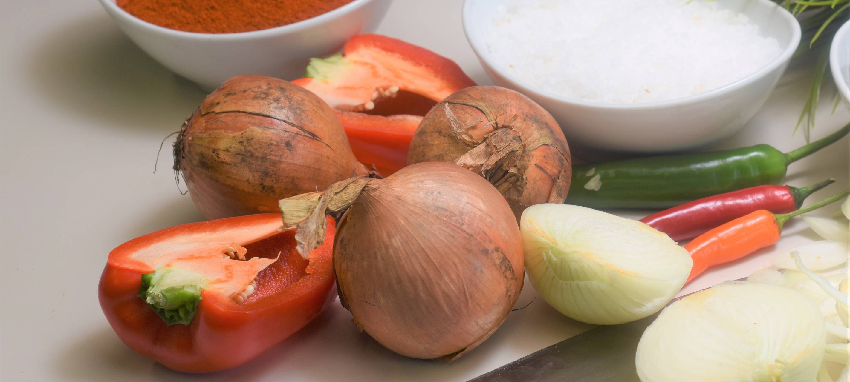 Hähnchenbrust in der Folie gegart mit Kurkuma-Reis